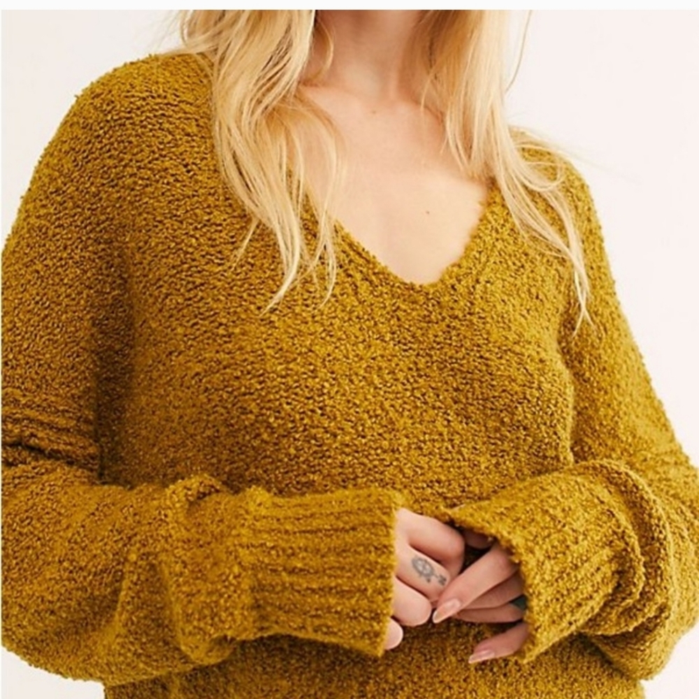 Free People Finders Keepers V Neck Drop Shoulder Boucle Nubby Slouchy Gold Small - Picture 2 of 7
